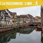 Bretzel Bed Petite Venise Bed In Shared Center Wi-fi *